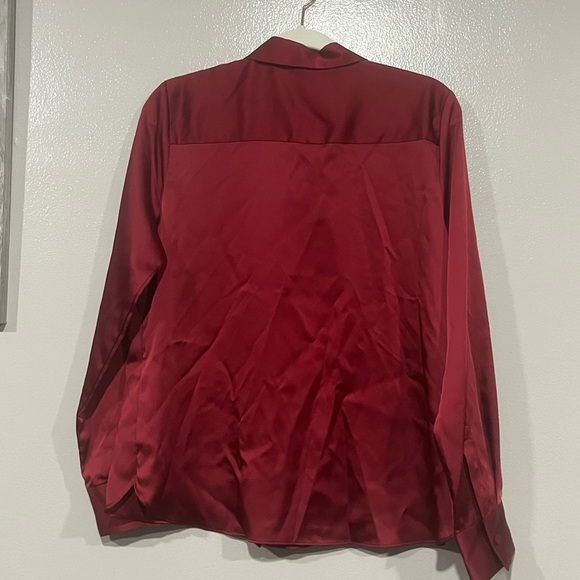 Womens  Long S  Satin Botto  Down Shirt.    Burgundy M - Picture 7 of 10